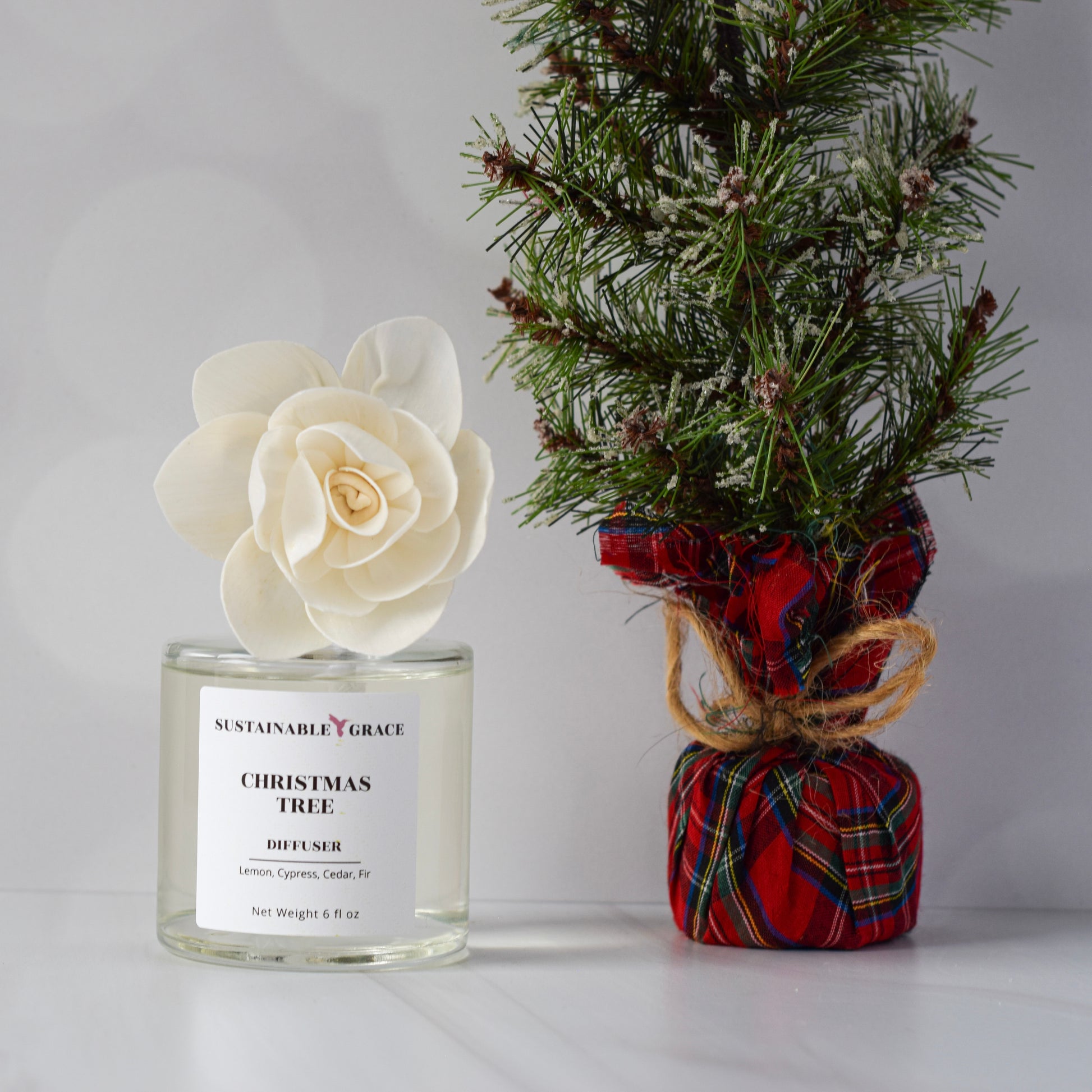 non-toxic sola flower diffuser in christmas tree scent 